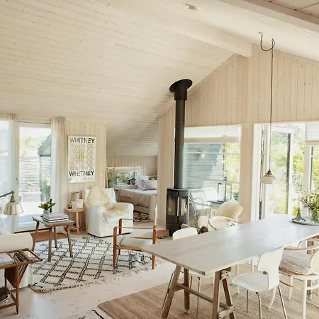 House With Cozy Corners In 펜션 *