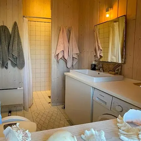 Сasa de vacaciones House With Cozy Corners In